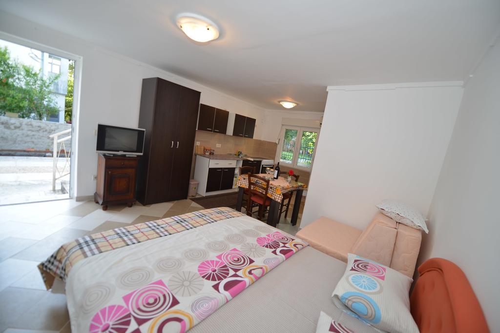 Apartments Simonovic Tivat Exterior foto